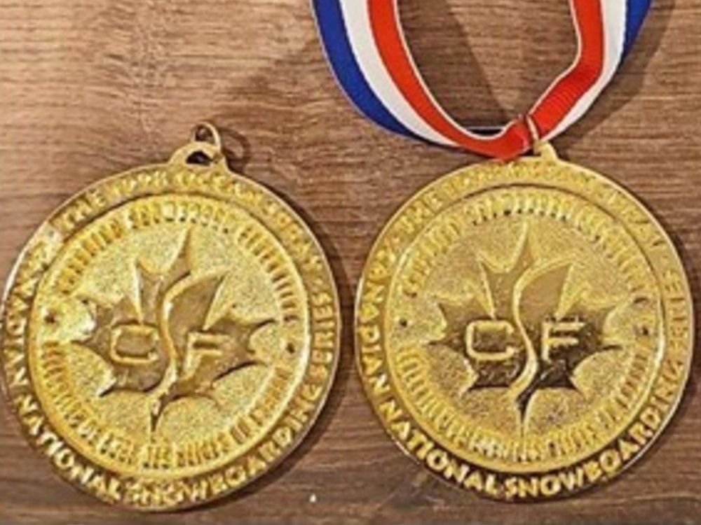  Gold medals believed to belong to Wedding.