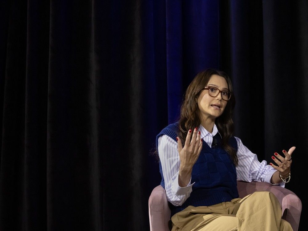  Emma Heming Willis, wife of actor Bruce Willis, speaks at the Women’s Brain Health Summit in Toronto about her husband’s dementia, on Dec. 2, 2025.