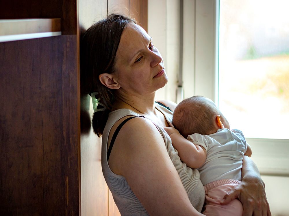 Postpartum depression is the most common complication in childbirth, with symptoms including depressed mood, anxiety, functional impairment of daily activities and even thoughts of self-harm or harm to the infant.