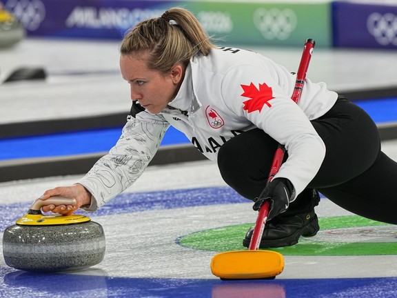 Canada's Team Homan pull back from the brink with roller coaster win ...