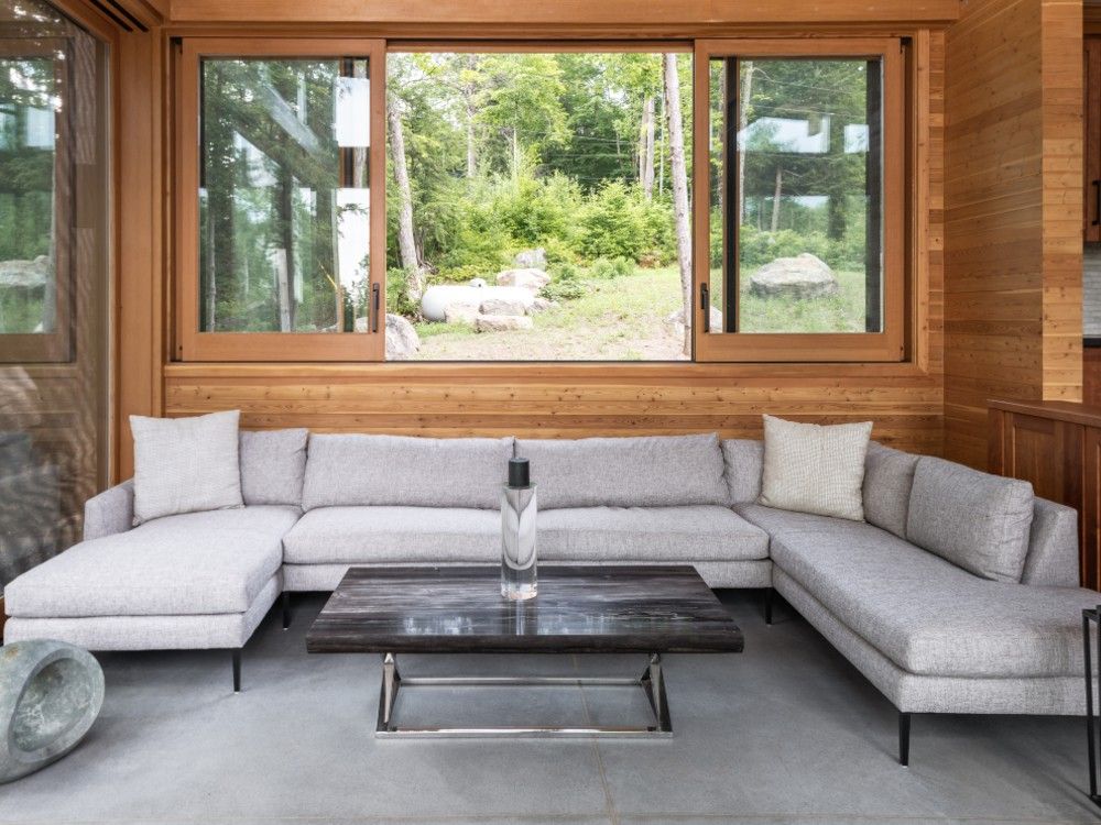  While the show depicts the cottage in Quebec, the actual location is Muskoka, Ont.