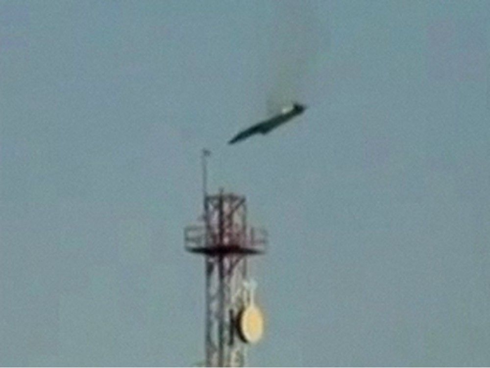  A U.S. F-15E Strike Eagle fighter jet about to crash in Kuwait after taking friendly fire on Monday.