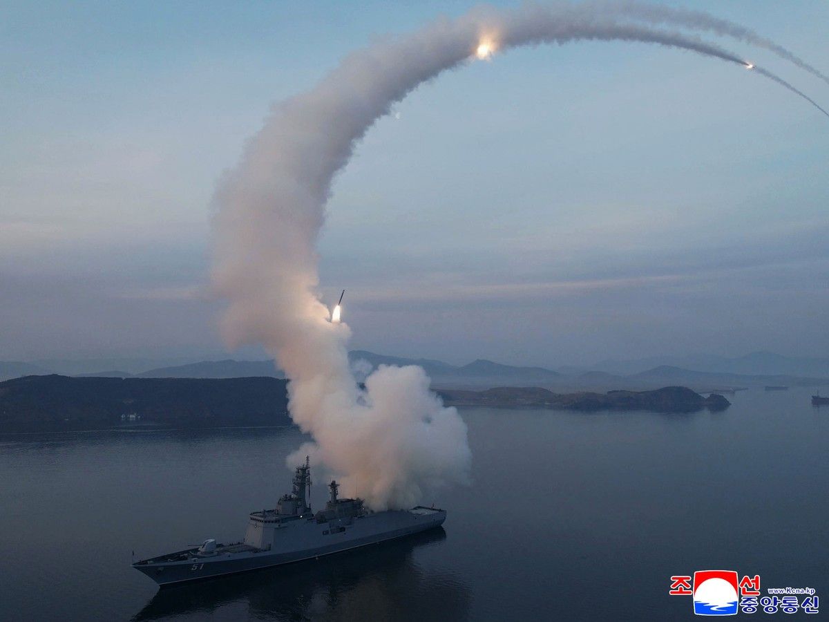 Pyongyang fires over 10 ballistic missiles as U.S. drills continue