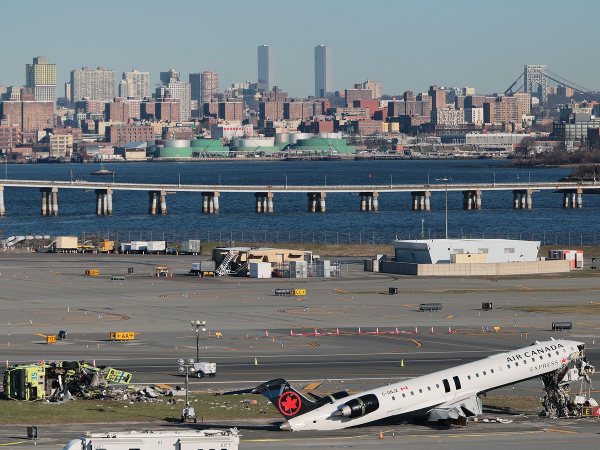 Air Canada co-pilot killed in crash identified by Ontario College as Mackenzie Gunther