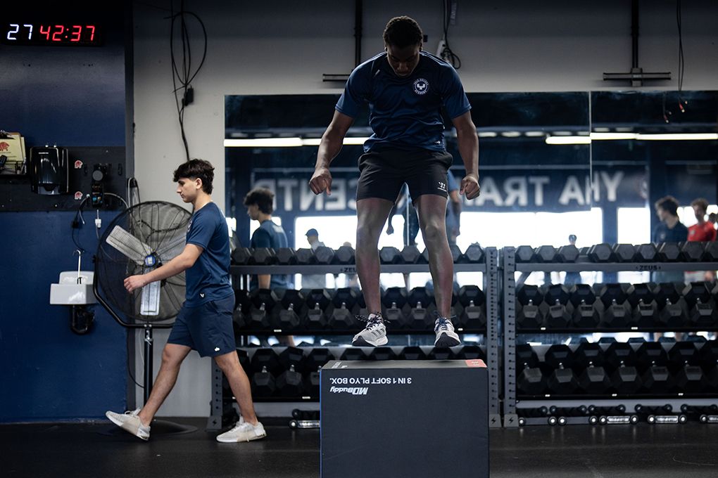 Maddox Bentley works out in the Yale Hockey Academy training centre in Abbotsford, B.C., on Tuesday, Feb. 17, 2026.