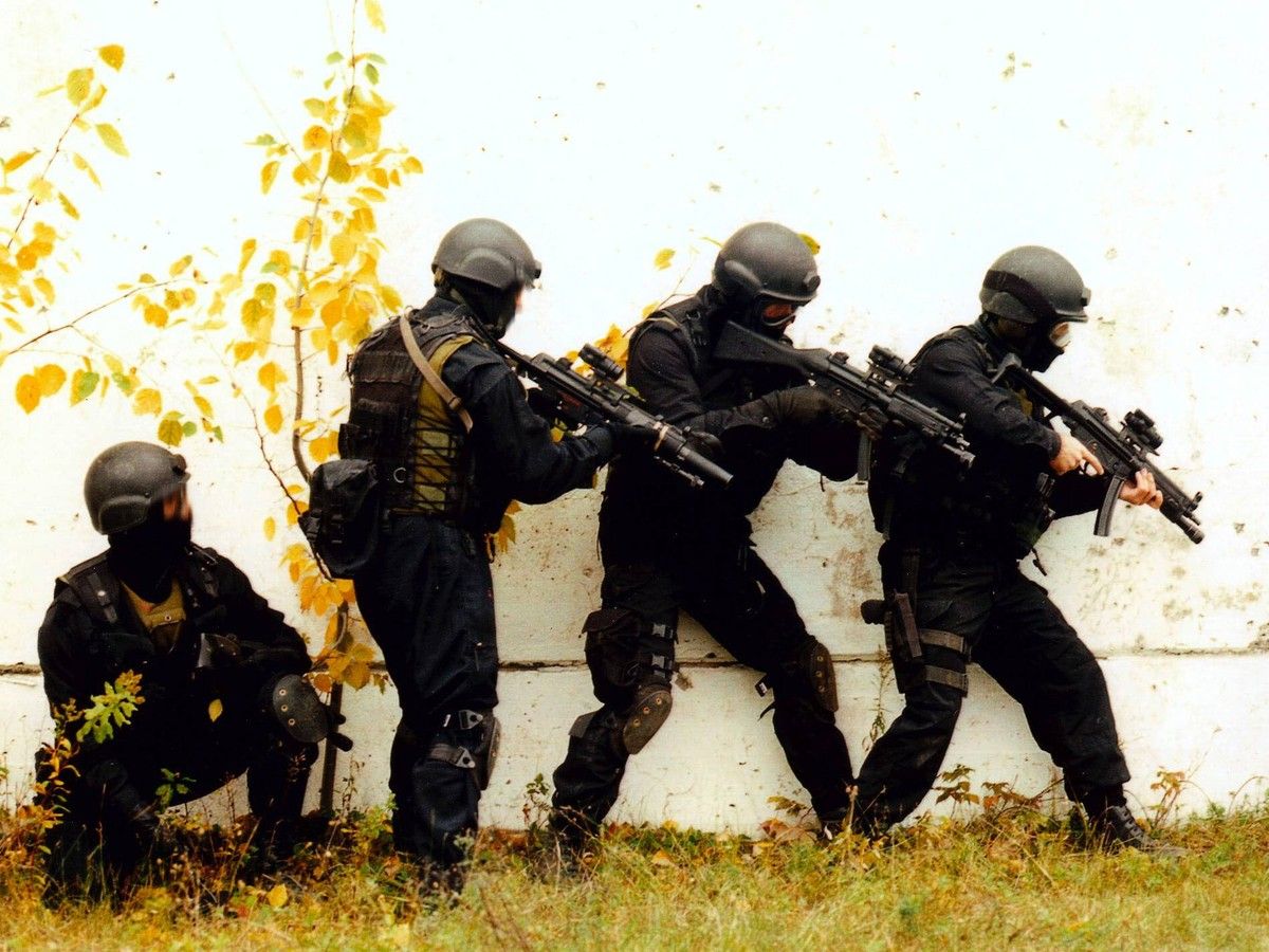 Elite special forces sergeant gets reduced sentence for assaulting ex-wife due to military service