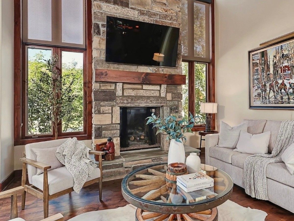 Weekend decorator: Collingwood chalet gets a modern makeover