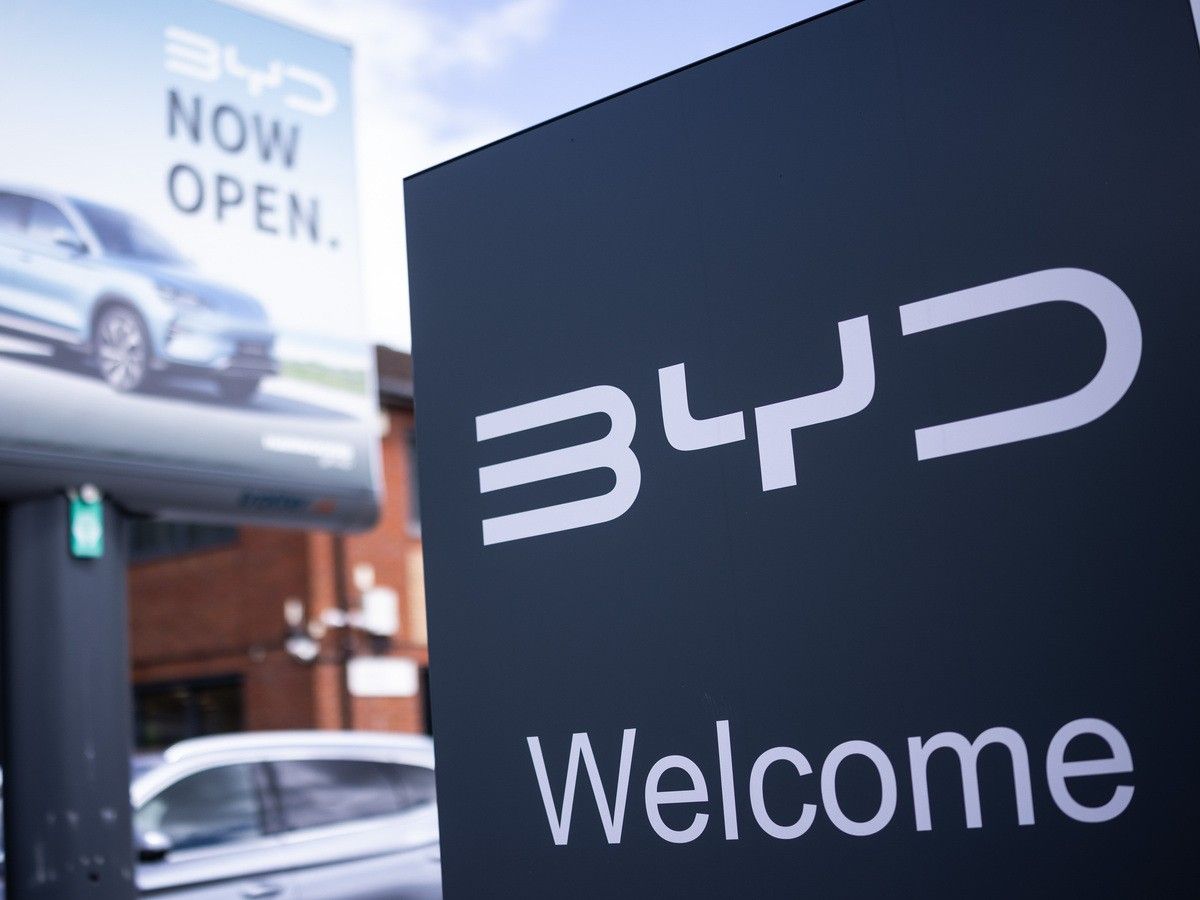  A sign outside the BYD Co. automobile showroom in Coulsdon, UK. BYD sold more electric vehicles in Europe than Tesla Inc. for the first time, overtaking the American brand that long led the continent’s EV segment. Photographer: Chris Ratcliffe/Bloomberg