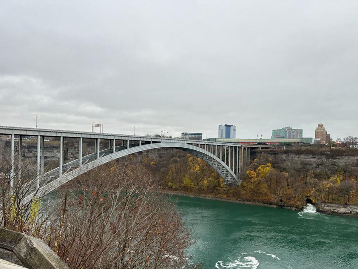 Nearly 3.6 million fewer Canadian travellers visited New York last year, report says