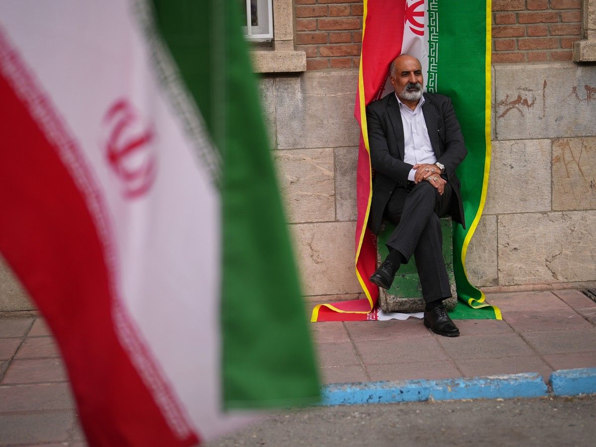 Trump's new deadline looms with mediators pushing for truce