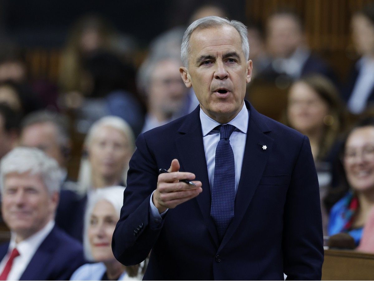 Carney hits back on B.C. property rights decision, as Conservatives form task force