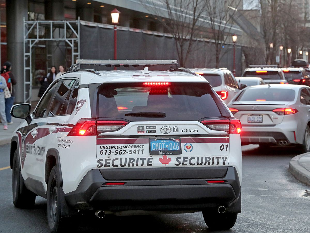 Man arrested as security lockdown lifted at University of Ottawa: police
