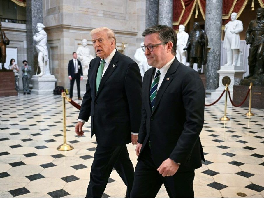 Trump faces midterm test as battle for Congress enters final six months