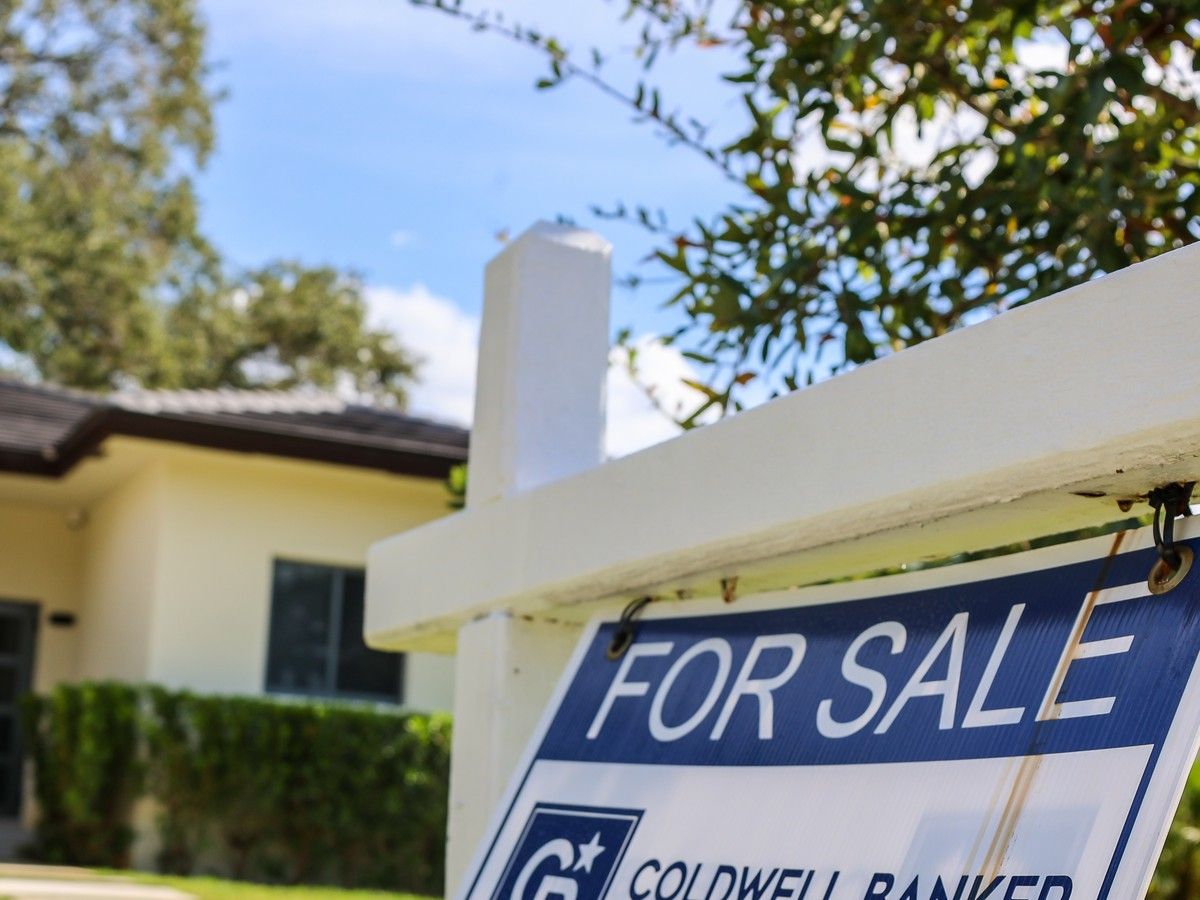 Canadians dominate online interest in buying homes in the U.S. as boycott thaws