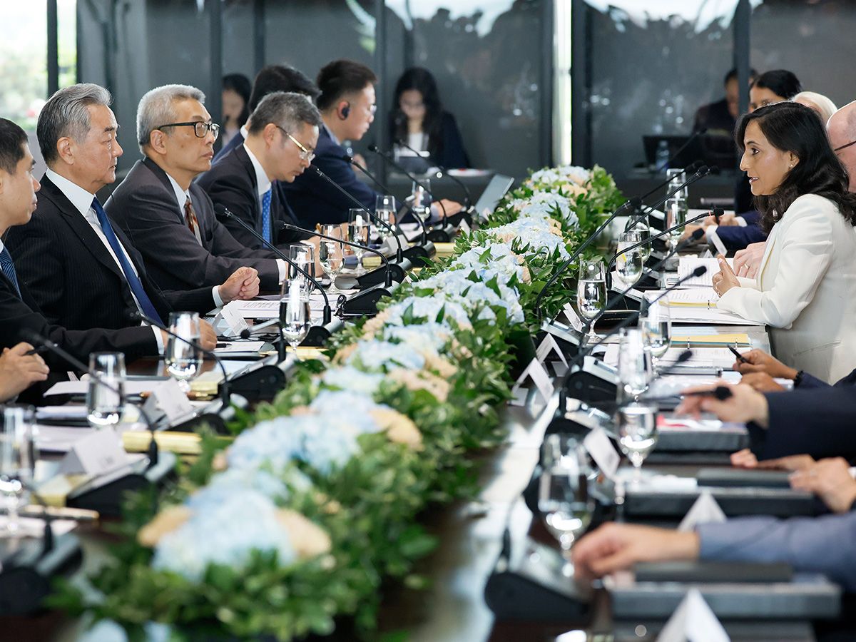 Canada looks to boost trade as China’s foreign minister makes first visit in a decade