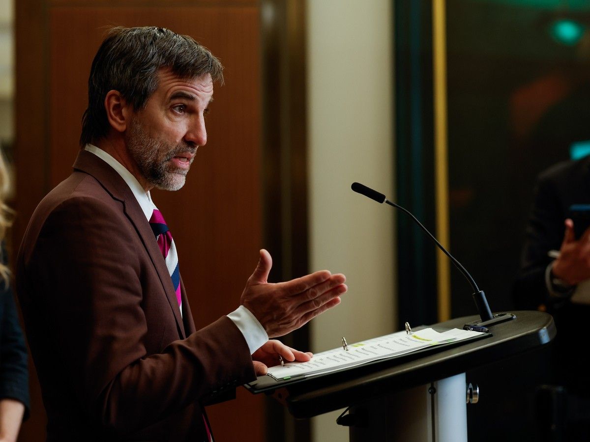 Steven Guilbeault evasive about political future after criticizing major projects reform