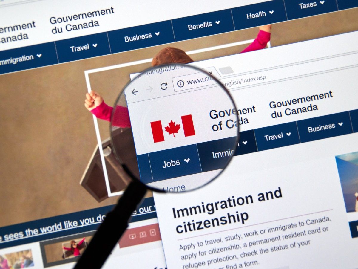 nationalpost.com - Stewart Lewis - U.S. applications for Canadian citizenship surge, causing delays