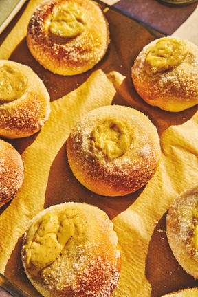Vanilla buns