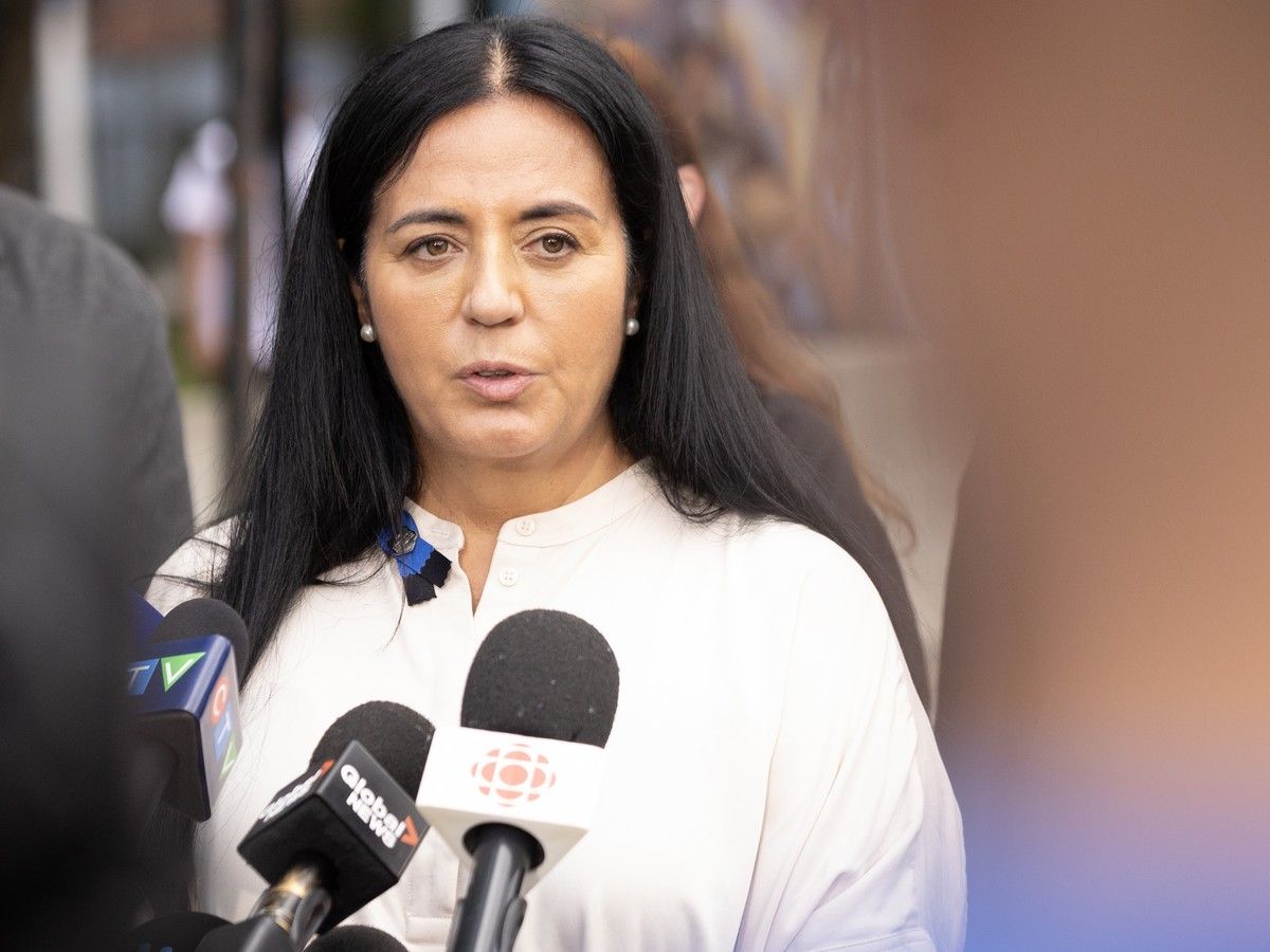 Montreal mayor calls for stricter gun control in wake of deadly shootings