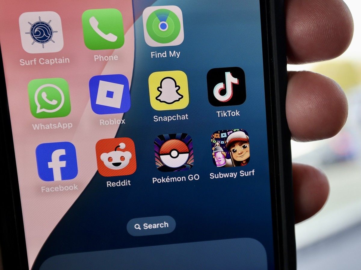The countries implementing social media bans for c