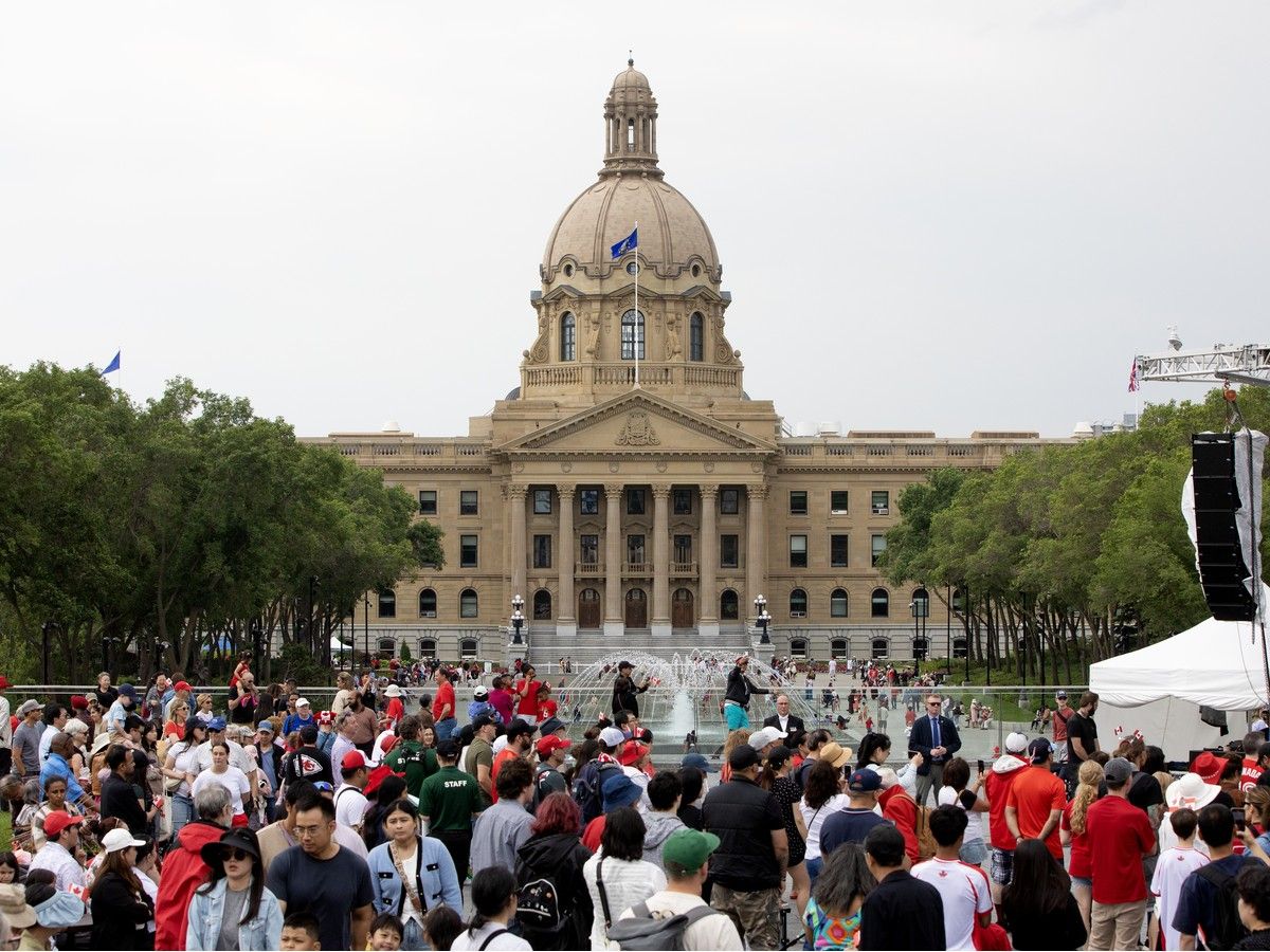 Canadians support Alberta's non-separatism referendum questions that would give province more power: poll