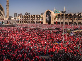 Crowd in Tehran