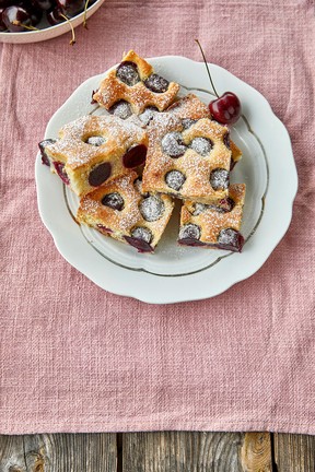 Bublanina, Czech fruit cake