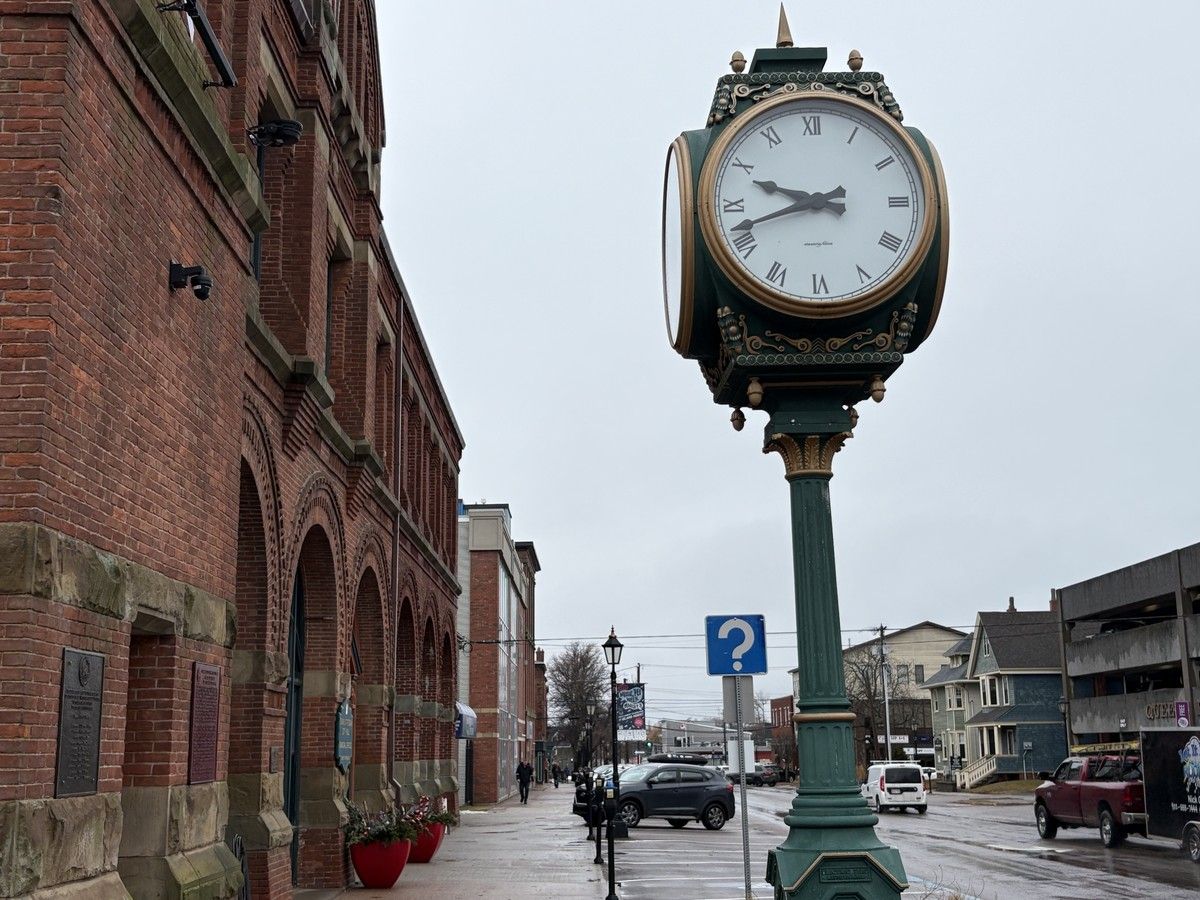U.S. House of Representatives votes to move America to permanent daylight savings time. Will Canada follow suit?