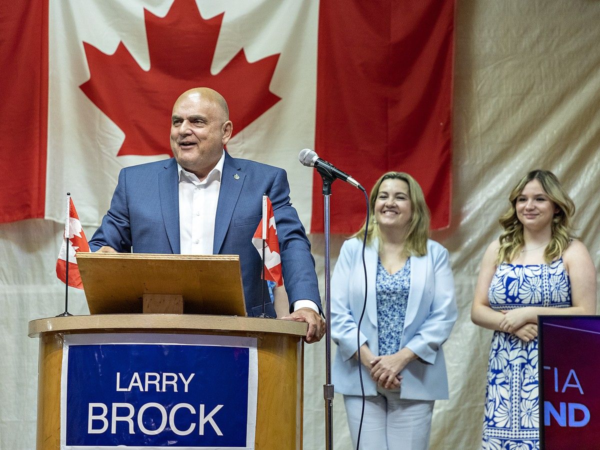  Larry Brock speaks to supporters in Brantford, Ontario, following the 2025 federal election.