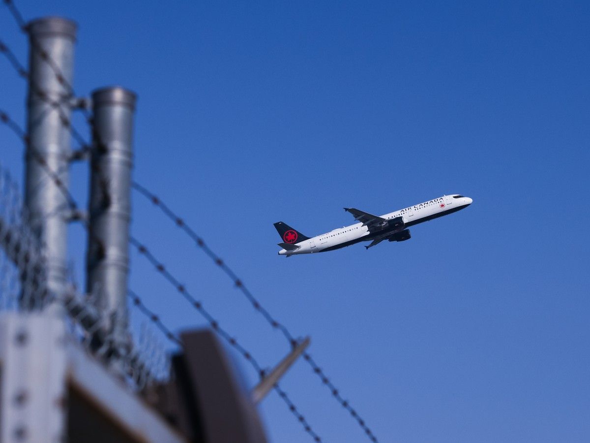 Toronto man pleads guilty to posing as a pilot for hundreds of free flights