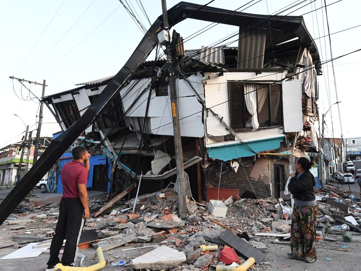 Colombia hurries to find earthquake survivor as death toll climbs