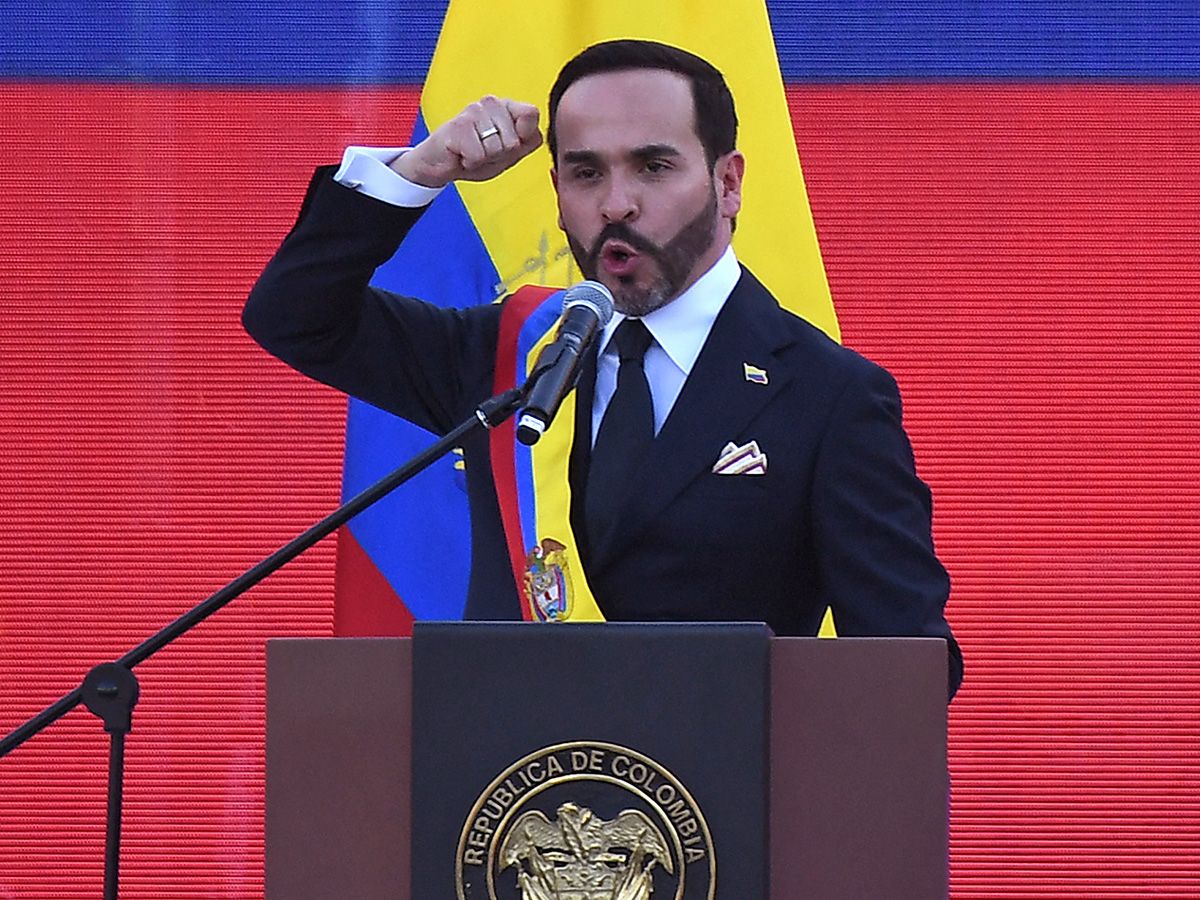 ‘We are beginning a new era’: Trump ally Abelardo de la Espriella sworn in as Colombia president