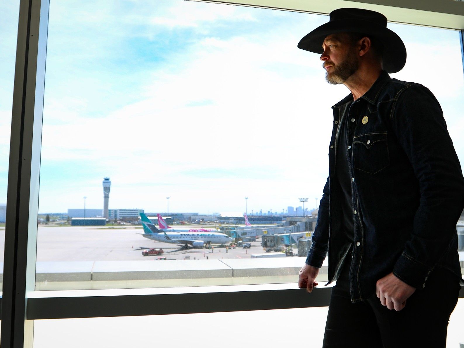  Canada’s lax enforcement and general lack of consequences for high-risk sex offenders sends a signal to child predators around the world, says country and western star Paul Brandt.