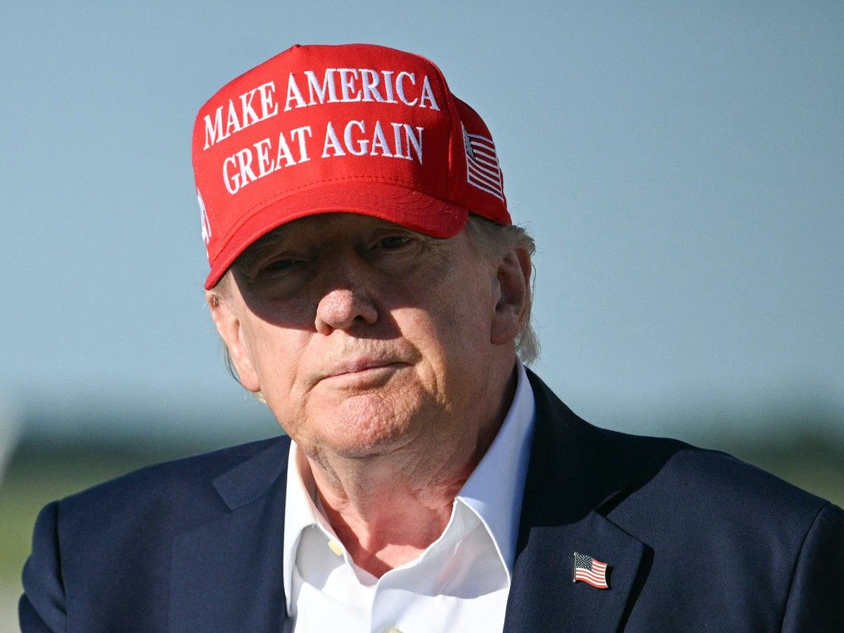 Trump targets Bombardier, Canadian dollar in Truth Social blitz ahead of tariff deadline