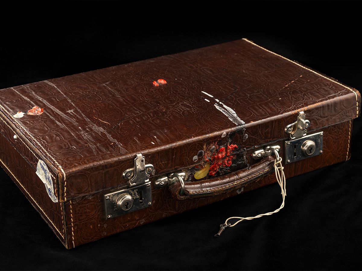 The simple briefcase in which Empress Zita transported the Habsburg Jewels to Canada, hiding them in a Quebec bank vault. The simple briefcase in which Empress Zita transported the Habsburg Jewels to Canada, hiding them in a Quebec bank vault.