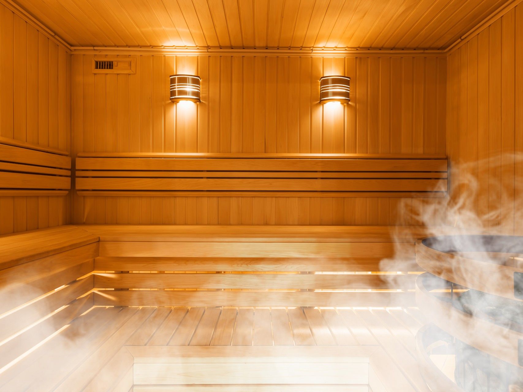 Connor McDavid has a spa at each of his three Canadian homes: The rise of backyard bliss