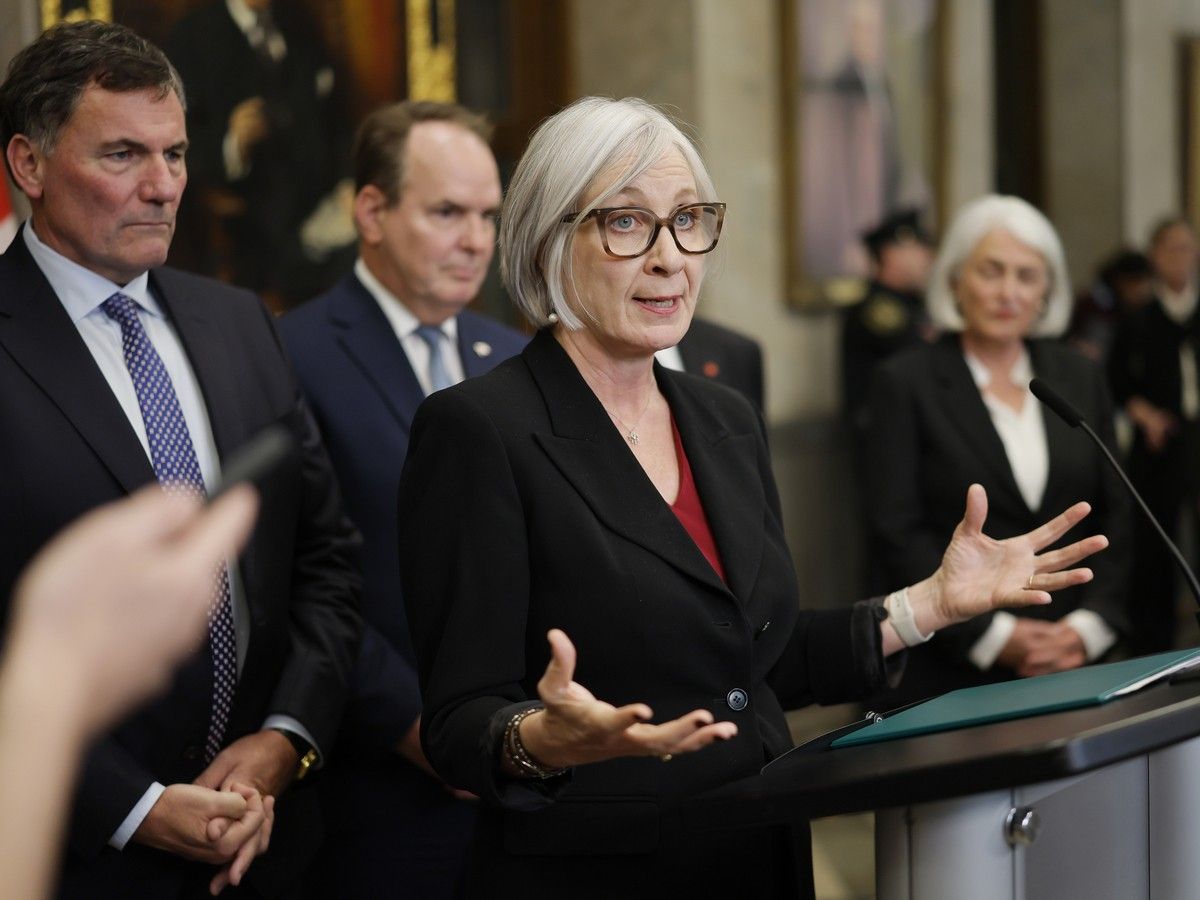 The bill proposes changes to how federally-regulated industries negotiate union contracts, mediate disputes and resolve work stoppages.