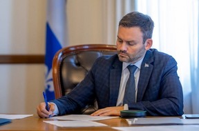 Unlike the other Canadian premiers, the Quebec premier occasionally gets a phone call with the president of France. In his first call with President Emmanuel Macron, Paul St-Pierre Plamondon expressed his sympathy with ongoing riots in the country, framing them as “troubles fomented by the extreme left.” Above is the image that St-Pierre Plamondon uploaded to social media alongside a readout of the call.
