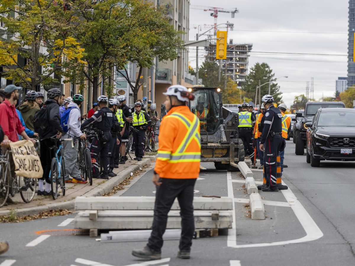 Toronto bike lane removal