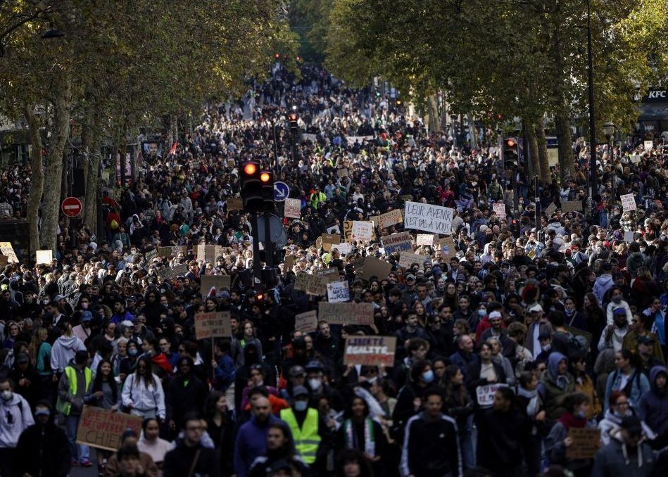 More than half a million people participated in Saturday’s demonstrations over the cost of living. (GEOFFROY VAN DER HASSELT/AFP)