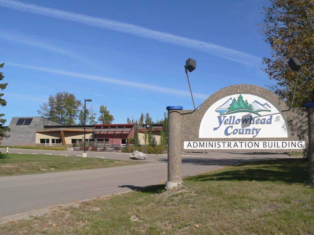 Two Yellowhead County residents charged with abduction | Whitecourt Star