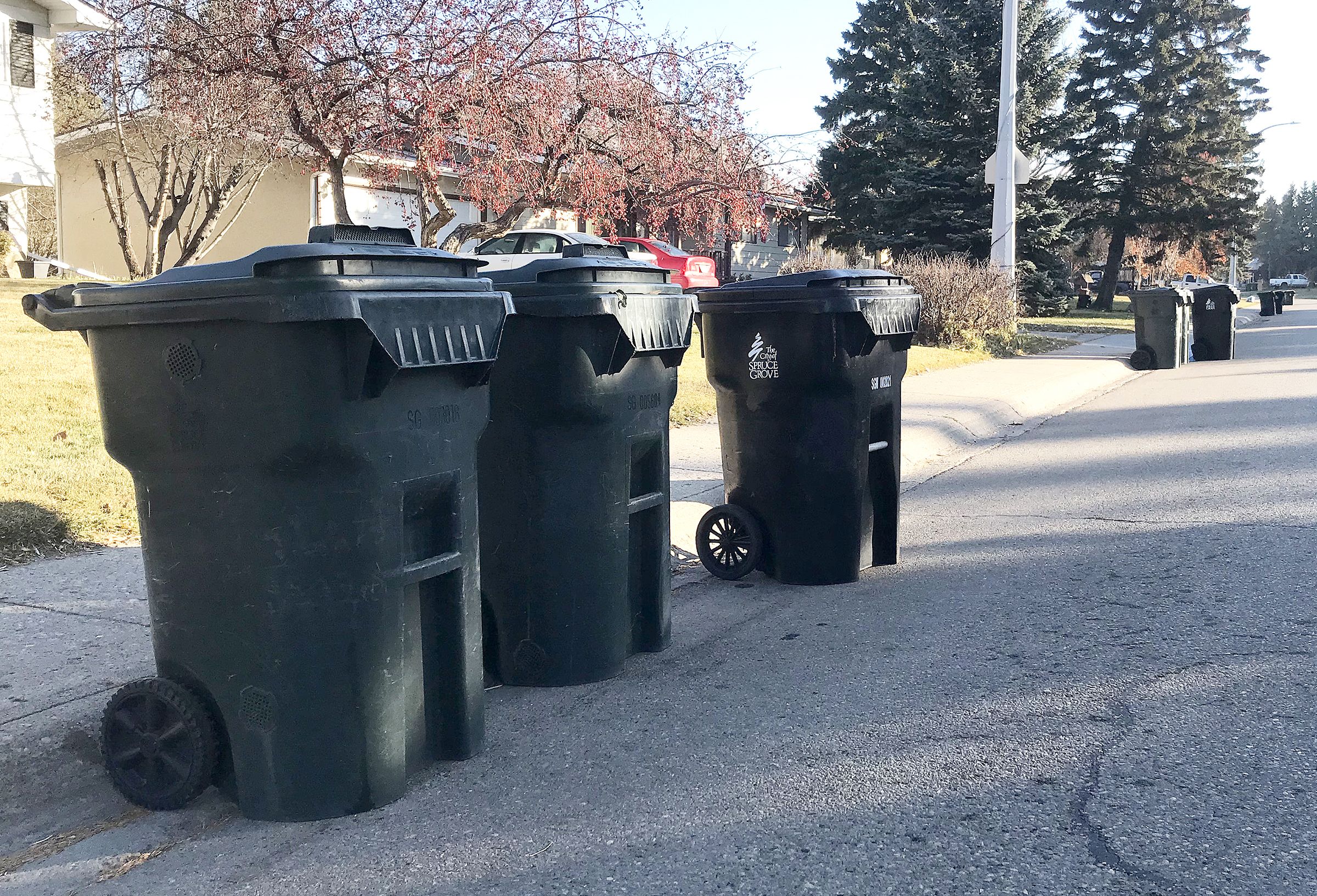 Spruce Grove confirms solid waste collection service levels until 2026 ...