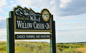 Nanton-MD of Willow Creek sign