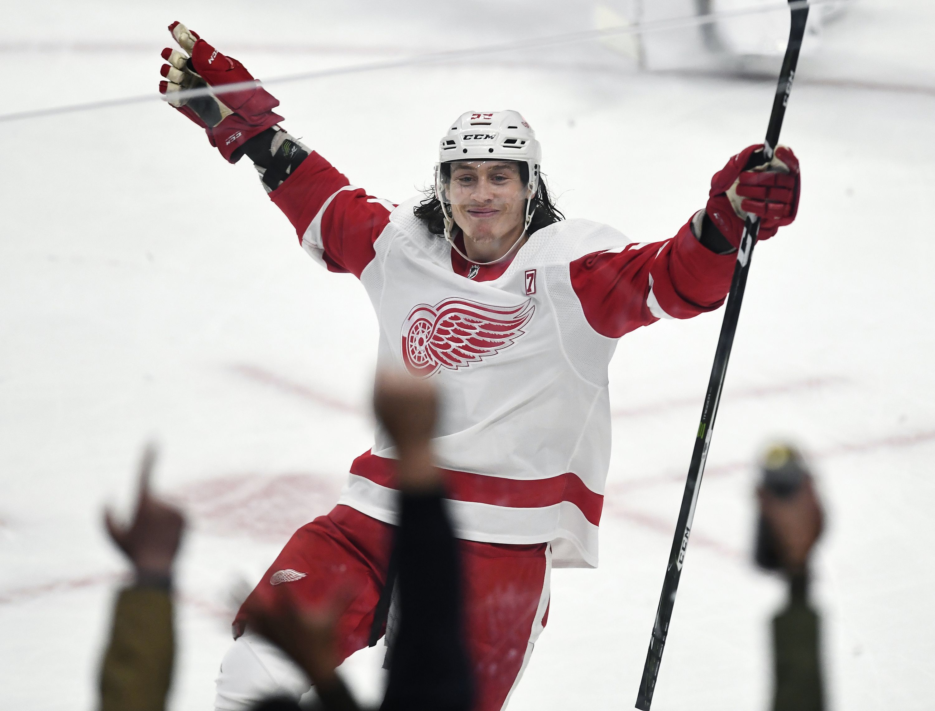 Sudbury's Bertuzzi agrees to $22 million, 4-year deal with Blackhawks ...