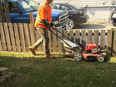 Calling young entrepreneurs: Applications open for Summer Company Student Grant Program