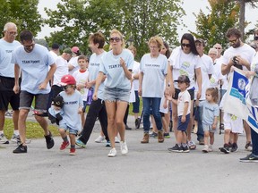 Walkers begin the annual Kidney Walk in Cornwall at Lamoureux Park on Sunday September 22, 2019 in Cornwall, Ont. Phillip Blancher/Special to the Cornwall Standard-Freeholder/Postmedia Network