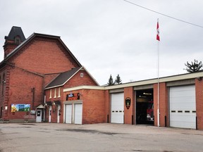 Fire photo showing the administration and garage bays of the former Pembroke fire hall located on Victoria Street.