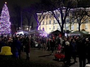 Downtown Association's Christmas tree lighting on Queen Street East in Sault Ste. Marie, Ont., on Thursday, Nov. 21, 2019. (BRIAN KELLY/THE SAULT STAR/POSTMEDIA NETWORK)