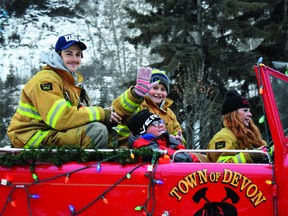 The holiday season officially kicked off in Devon at the annual Christmas in the Park event at the Devon Lions Campground on Nov. 24, 2018. Visitors enjoyed sleigh rides, maple taffy, hot chocolate, a visit with Santa and much more throughout the evening.
(File photo)