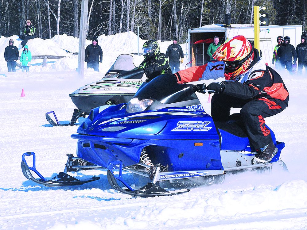 Runway Park hosts snowmobile racing this weekend | Sault Star